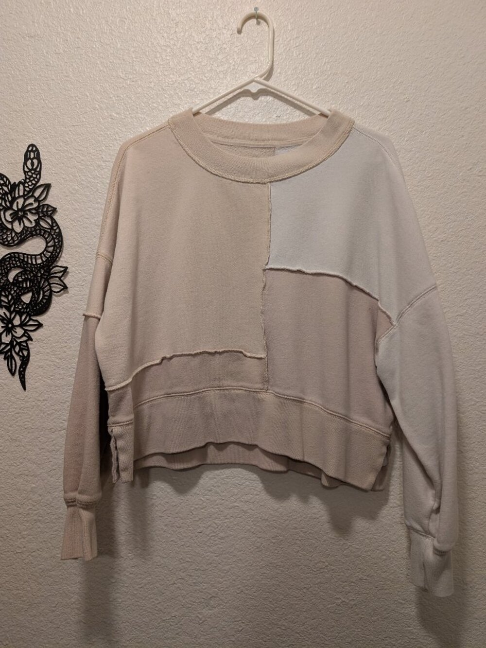 Abercrombie & Fitch Patchwork Cropped Sweatshirt / Neutral Soft A&F Collection
